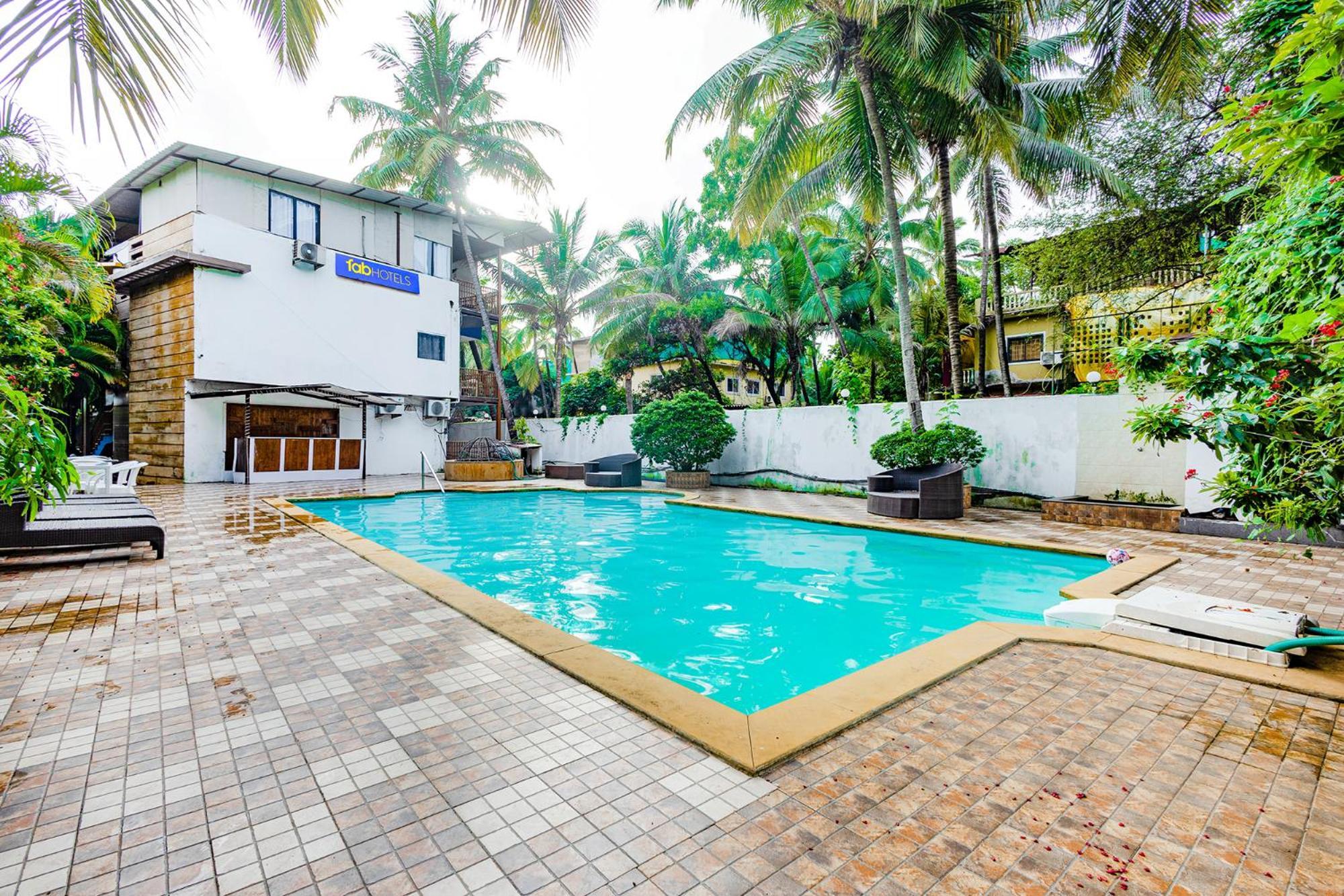 Fabhotel Prime 7 Eleven Resort Candolim Bagian luar foto